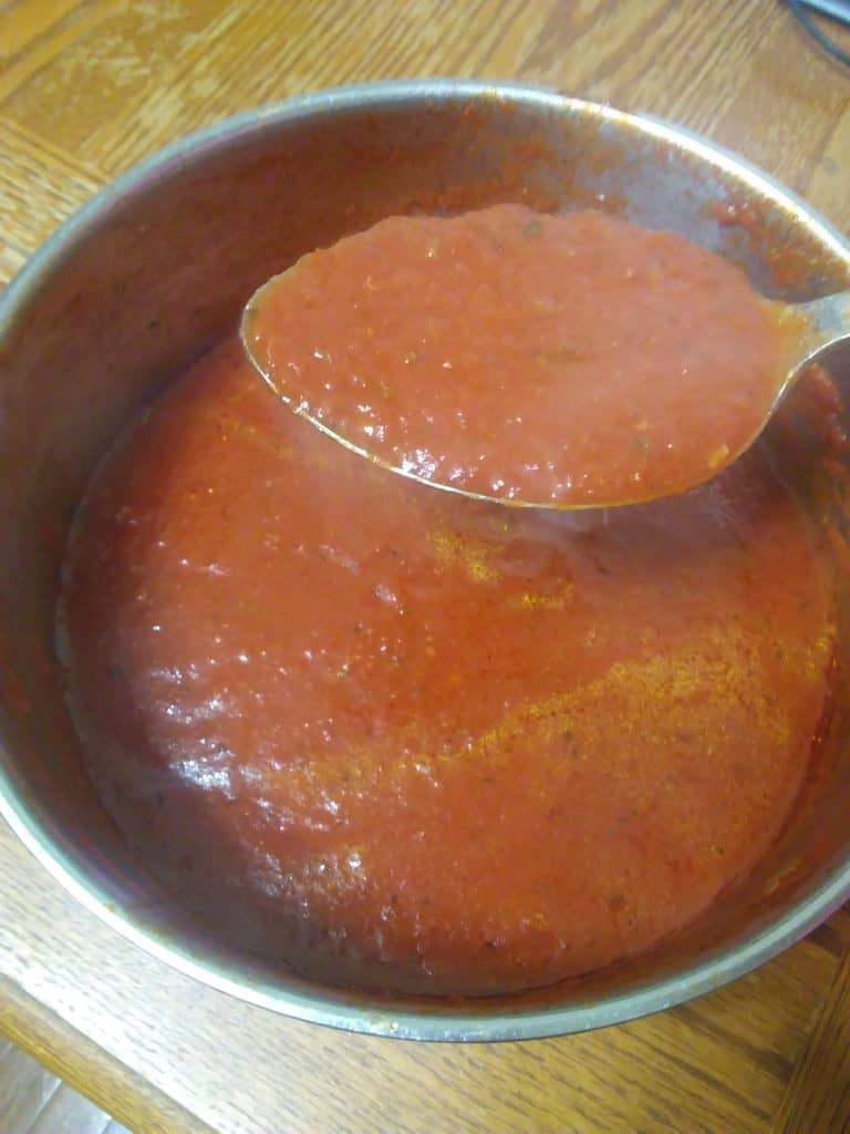 spoonful of simple tomato sauce